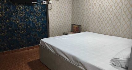 Hotel O Anshu Guest house Room Type - Classic