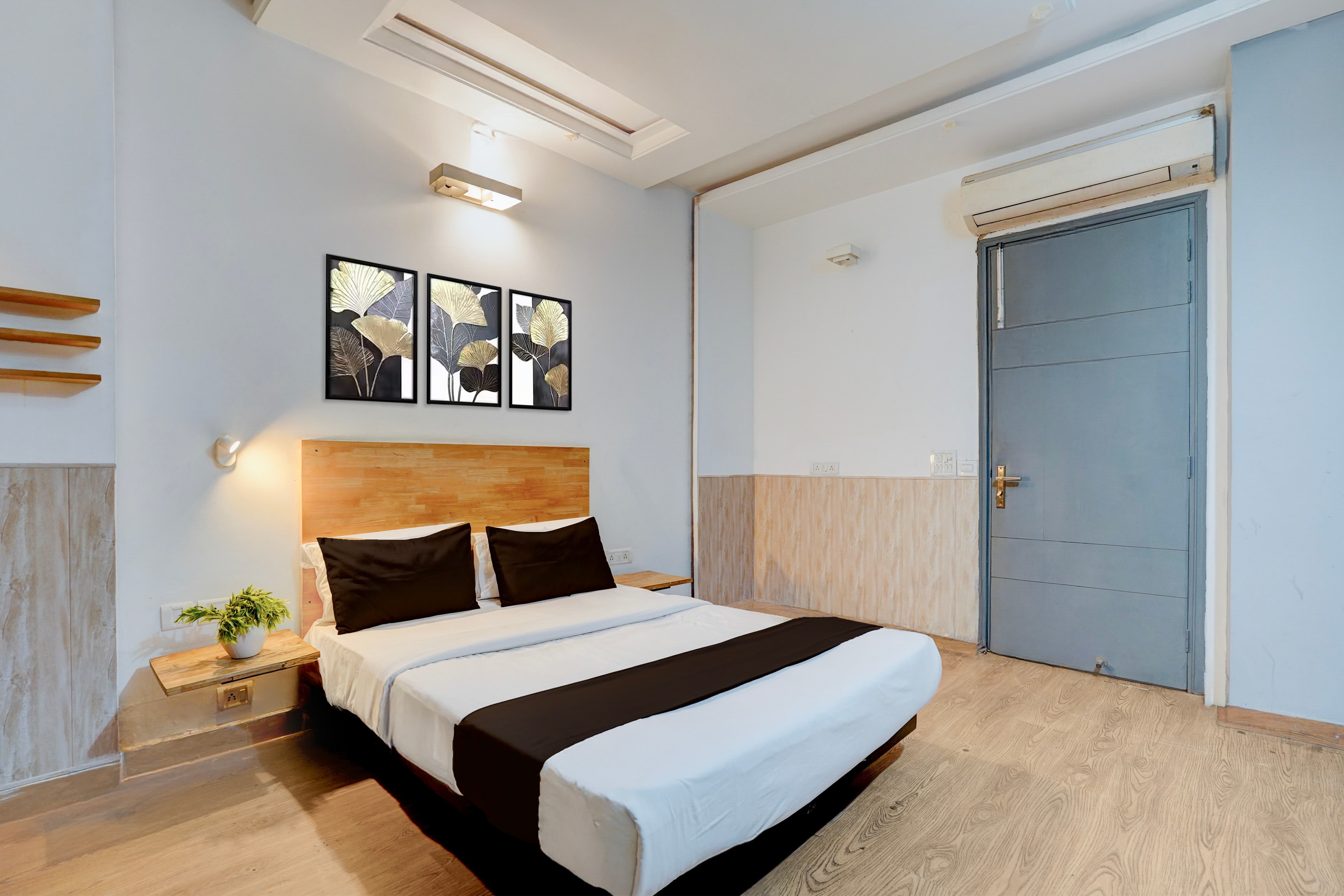 Super Townhouse Sector 49 Sohna Road - Tap to explore photos
