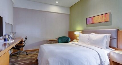 Holiday Inn Express Xi'an High-tech Zone, an IHG Hotel Room Type - 1 Queen Standard