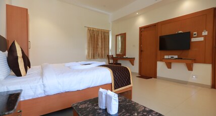 HOTEL ASHOK PALACE Room Type - Super Deluxe without Balcony