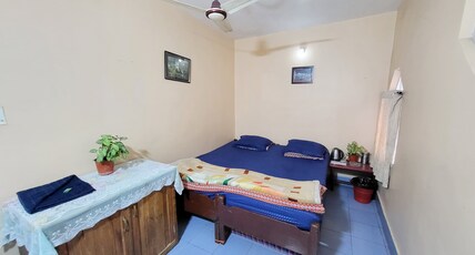 Classic Kalimpong Stay Room Type - 202 - Double bed room
