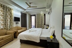 Luxury Aartment in Saket