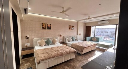 Hotel Mangal Shree Room Type - Premium Five Bed