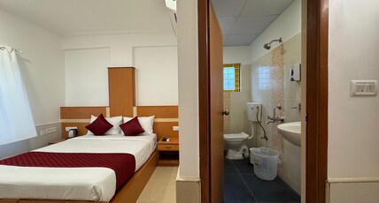 Zipp Lite Murugeshpalya Room Type - Standard Room