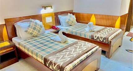 Hotel C Park - Karol Bagh Room Type - Deluxe Room