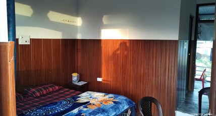 Puri Rooms in Bir Room Type - Standard room