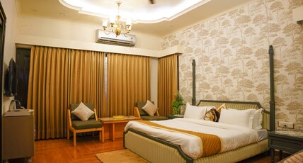 Marigold House Room Type - Deluxe Room with Balcony