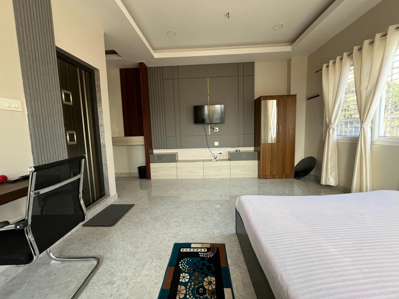 HC Riverview | Luxury Stay - Tap to explore photos