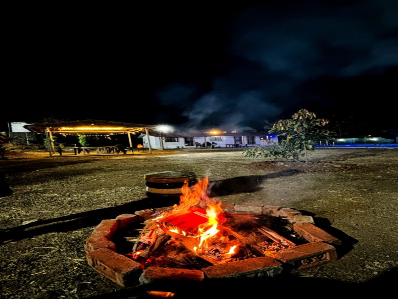 Travelhood Resort - Tap to explore photos