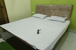 Hotel Krishna Ravi Inn Banquet Hall