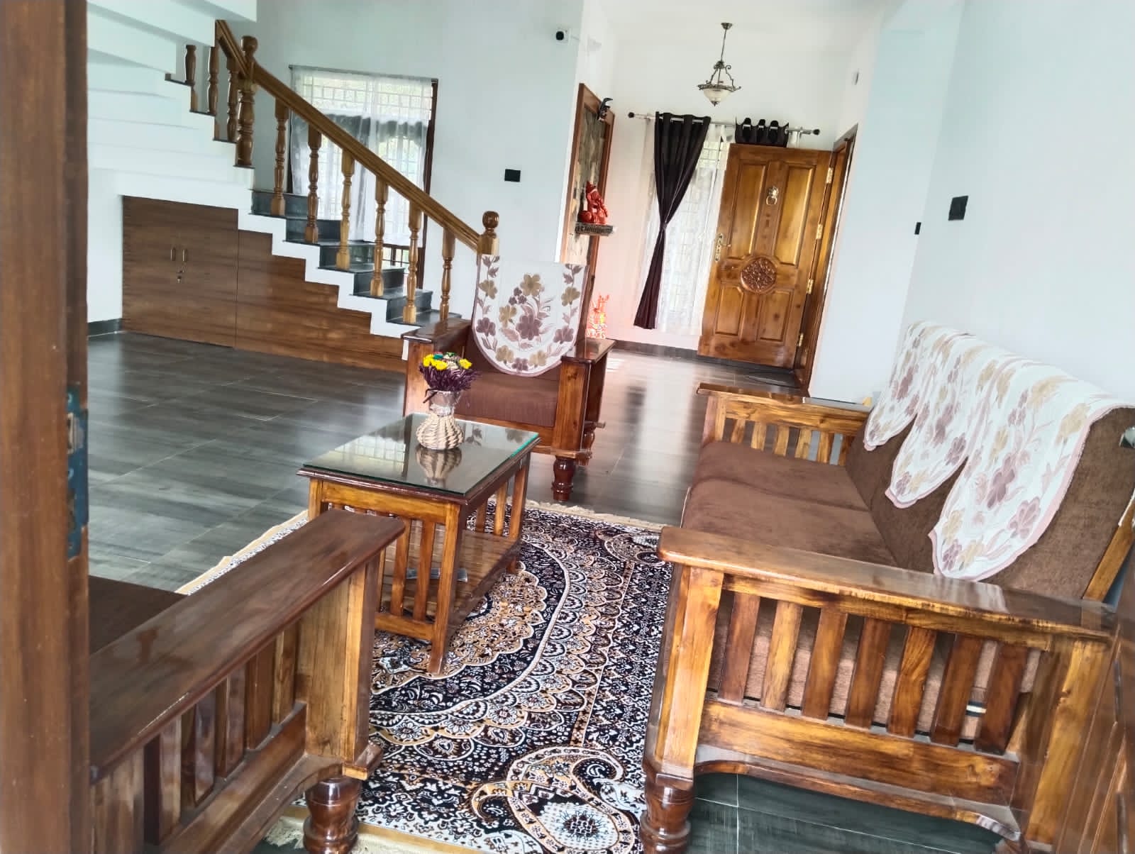 Zhagaram Cottage -House of Mist - Tap to explore photos