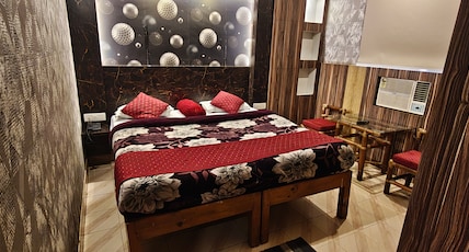 Hotel Brindavan Room Type - Deluxe A/C Room Hotel Brindavan Room Type - Deluxe A/C Room