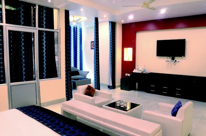 Taraji Resort Hotel & Restaurant Ayodhya, 5 km from Ram Mandir - Tap to explore photos