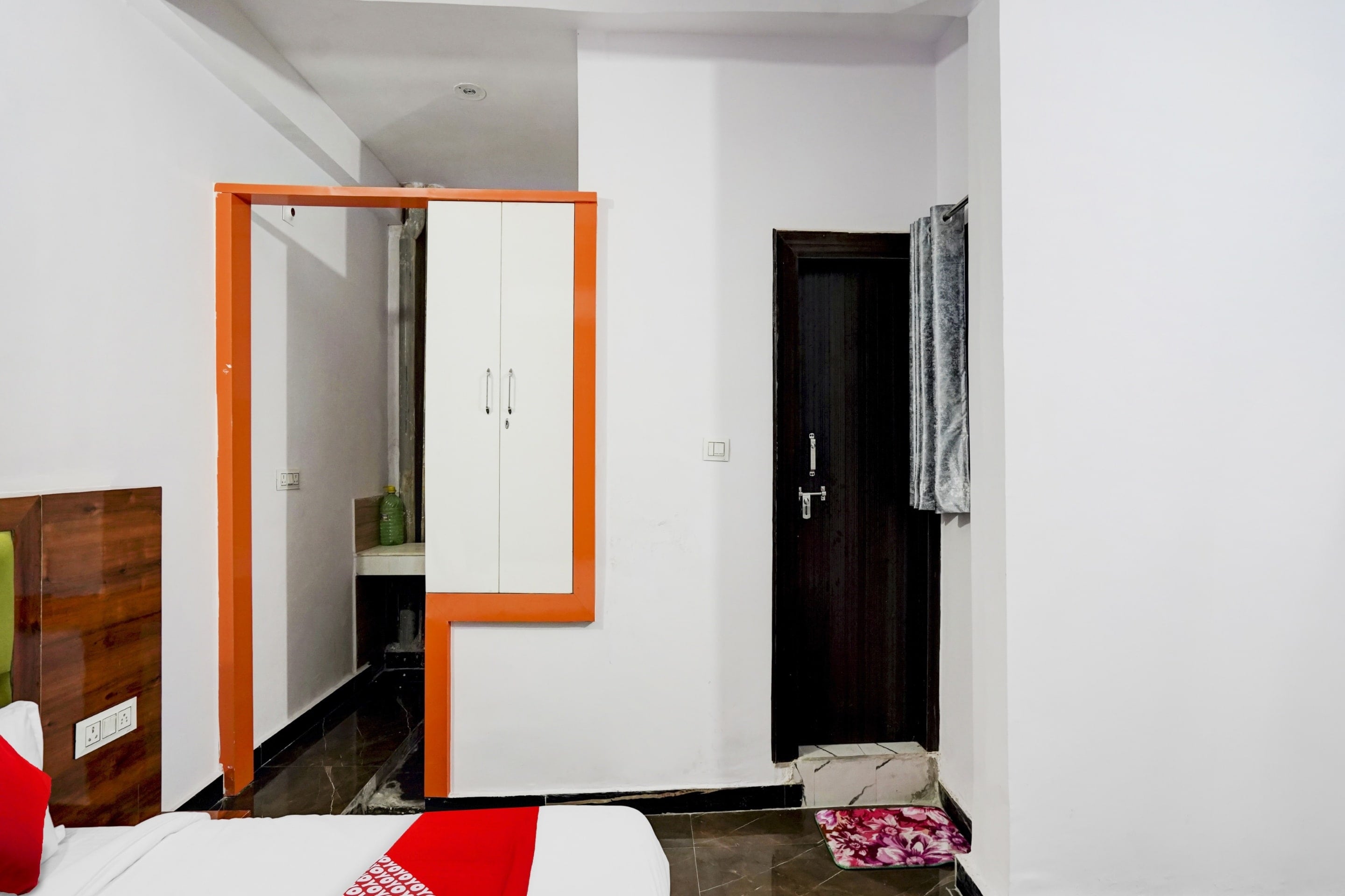 Hotel O IC Tower - Tap to explore photos