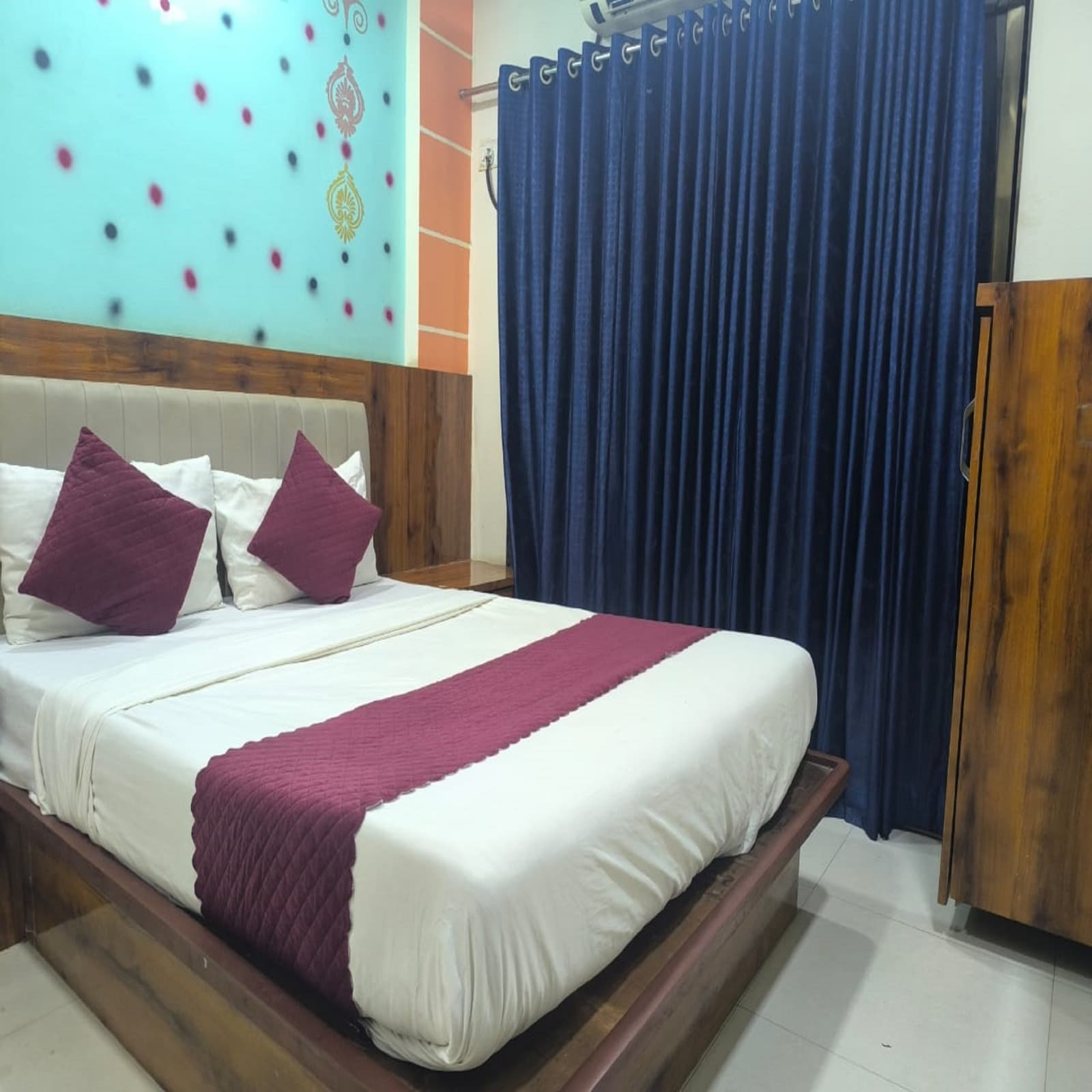Om Sai Residency Ulwe Navi Mumbai - Tap to explore photos