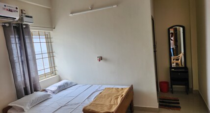 Raja Rani Mahal Room Type - Standard Triple Room  AC