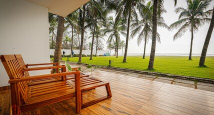 Shelter Beach Resort Room Type - King Suite with Sea View