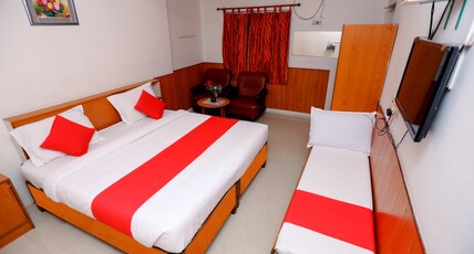 Hotel Laila Palace Room Type - Emeralad AC Room