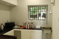 S2 Tulsi 2Bhk Flat T Nagar Shopping Area Chennai