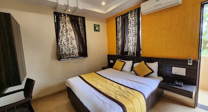 Hotel Shri Pushpanjali Room Type - Double bed AC with balcony