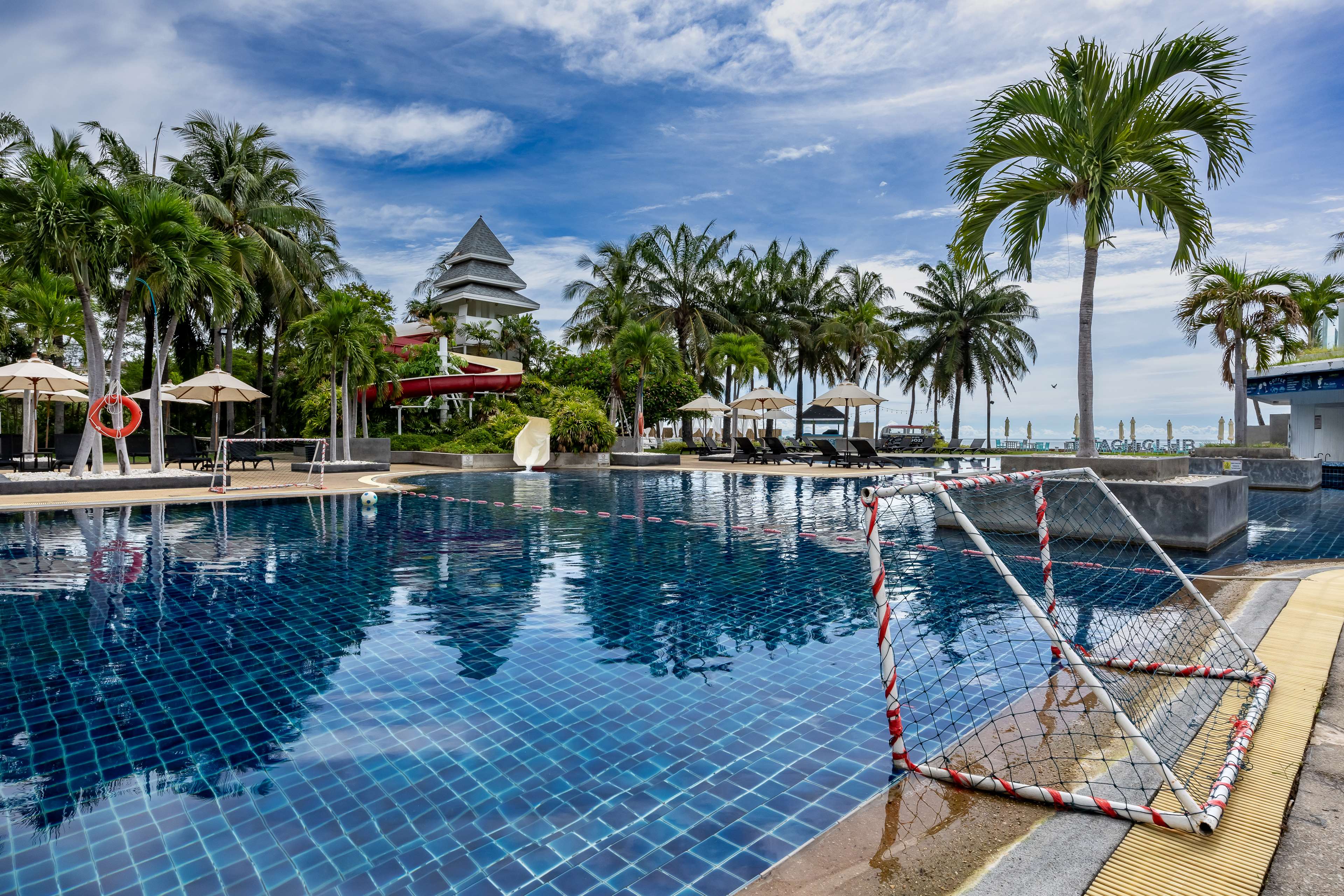 Radisson Resort & Spa Hua Hin - Tap to explore photos