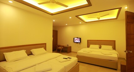 Z Square Residency Room Type - SUPER DELUXE AC ROOM(4 PERSONS)