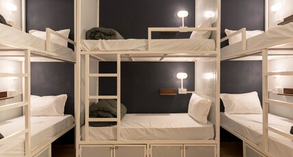 Madpackers Goa (Anjuna) | Pool Table & Bar Room Type - Bed in Standard 8- Mixed Ensuite