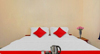 Hotel O North Park Tourist Home Room Type - Classic