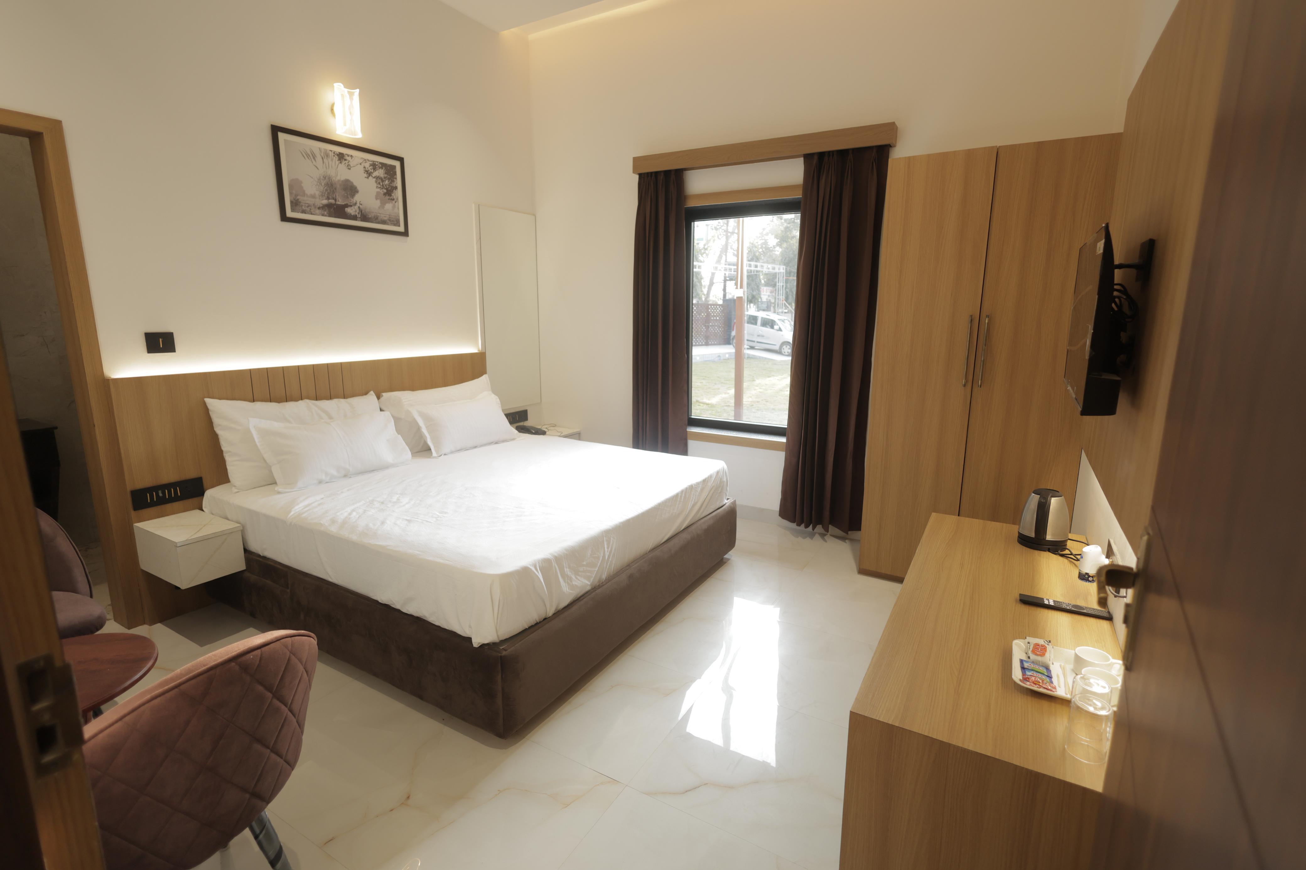 KARSHNI FOOD AND RESORT - Tap to explore photos
