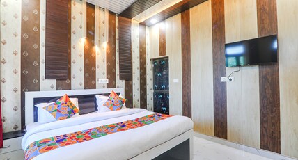 FabHotel Uma Yugul Room Type - Deluxe Room