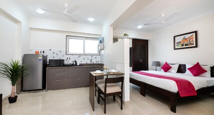 Palm Stay - Studios & Rooms Room Type - Studio with Kitchen & Balcony