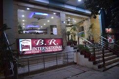 B R INTERNATIONAL HOTEL