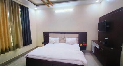 HOTEL RAMA PALACE Room Type - SUPER DELUXE
