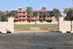 Lakshita Garden and Hotel