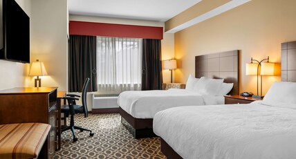 Best Western Paradise Inn Room Type - 2 Queen Beds, Non-Smoking, Interior Room, Business Class, High Speed Internet Access, Mobility Acces