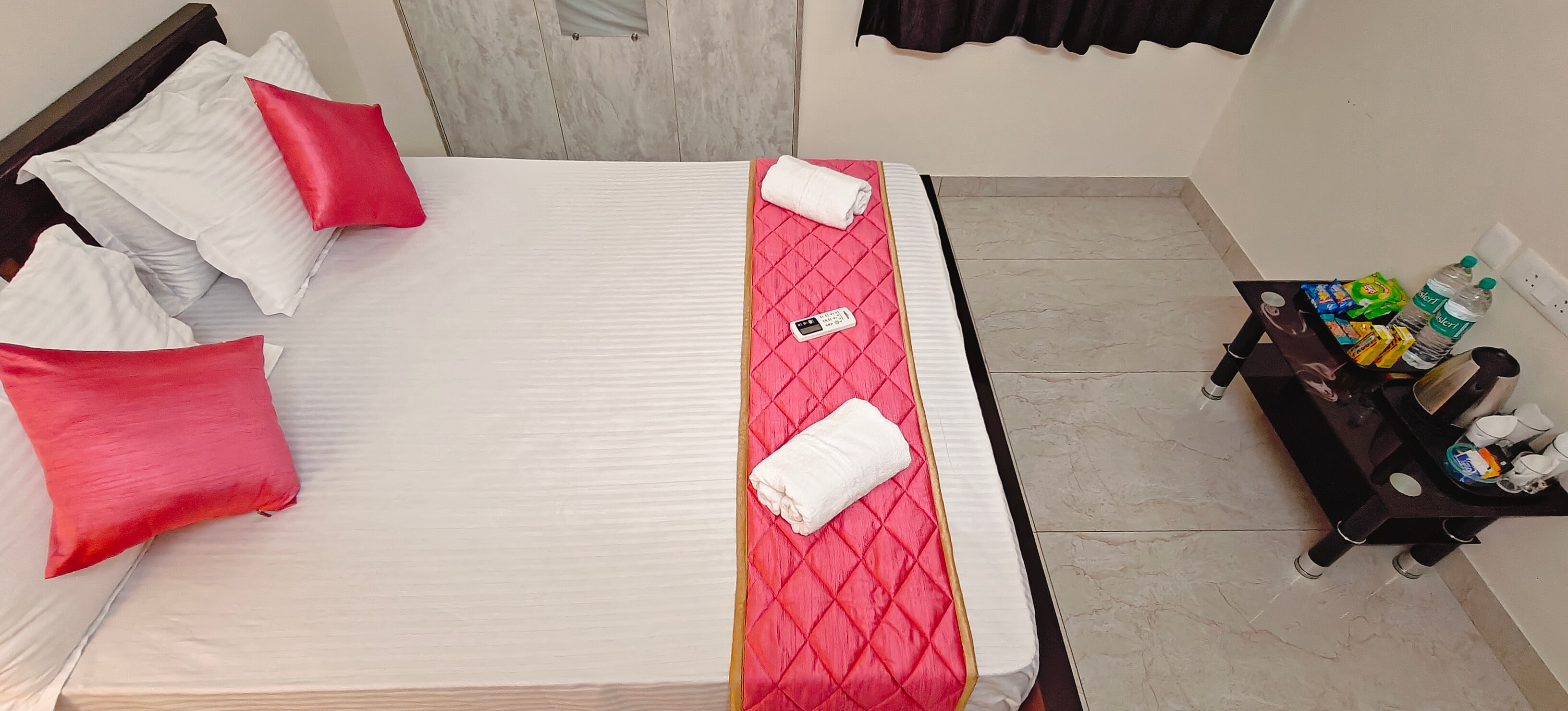 Ananya Service Apartment Phase 2 - Tap to explore photos