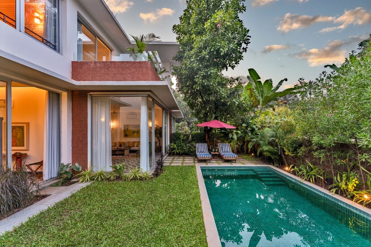 3BHK Near Beach Vagator Pvt Pool Caretaker Luxury - Tap to explore photos