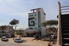 Guru Kripa Excellency Hotel