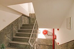 Hotel O Avi Suites