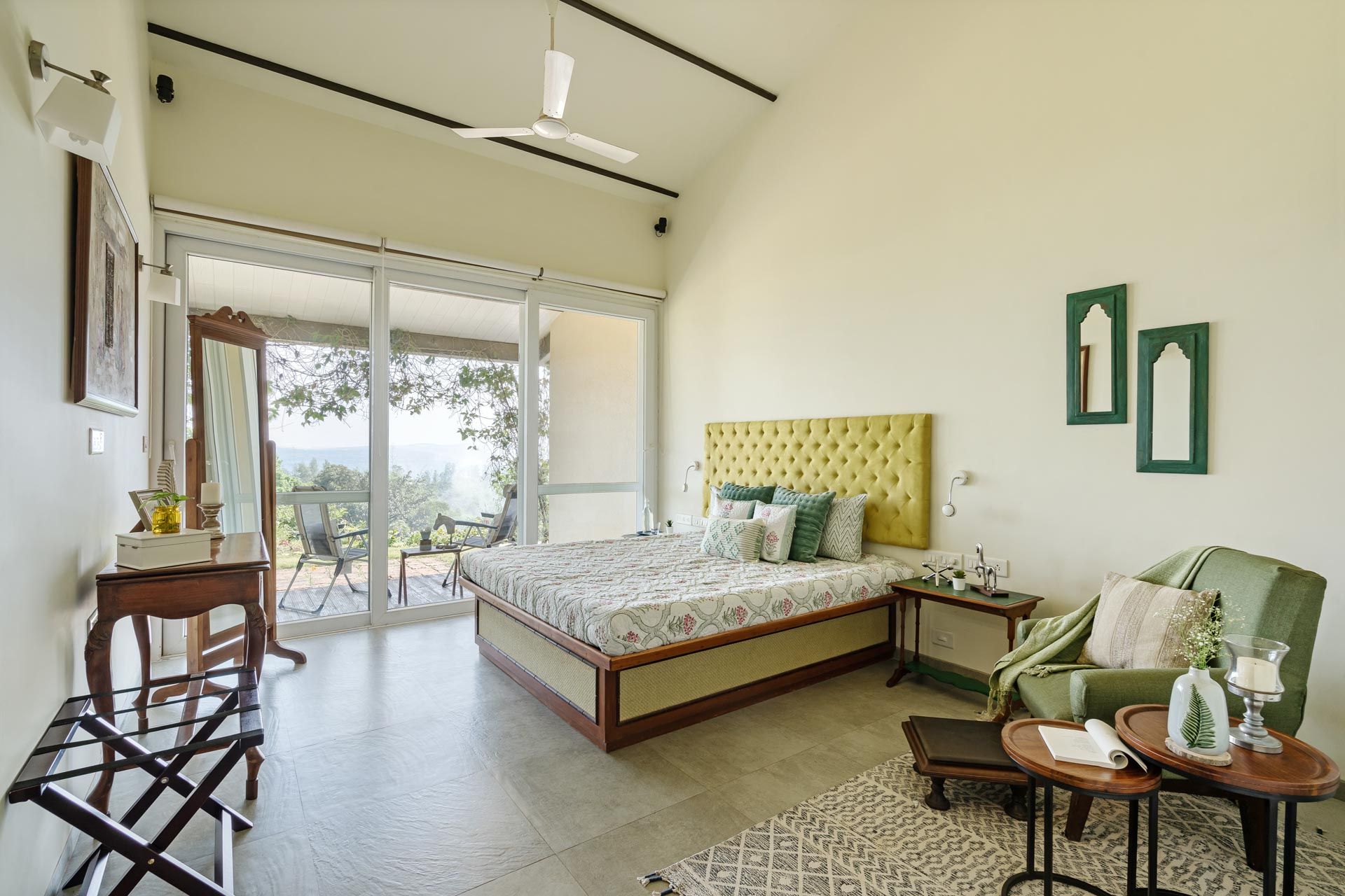 LohonoStays Villa Vinayalam - Tap to explore photos