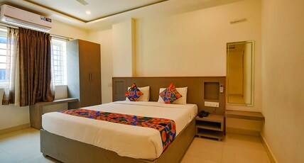 FabHotel Champion Gateway - Yelahanka Room Type - Deluxe Room