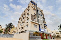 SM Royal Suites Hotel Near Kempegowda Intl Airport