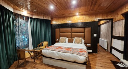 Hayat Residency (10 min. drive to Main Market) Room Type - Premium Deluxe Room B Block Hayat Residency (10 min. drive to Main Market) Room Type - Premium Deluxe Room B Block