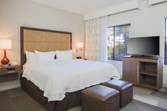 Hampton Inn And Suites Camarillo
