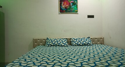 Pragya Banquet Hall Room Type - budget double bed room