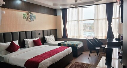 Hotel Ganga Darshan at Har ki pauri Room Type - DELUXE TRIPLE BED AC - GANGA VIEW