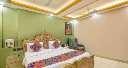 FabHotel Elegant Stay Room Type - Premium Room