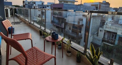 Contradiction Premium 1BHK near Huda Sector 45 Room Type - Contradiction Premium 1BHK near Huda Sector 45