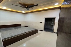 Light In Paying Guest House