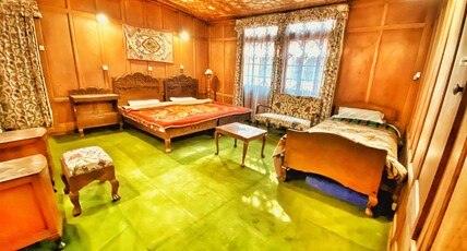 Houseboat New Mexico Room Type - Deluxe Room